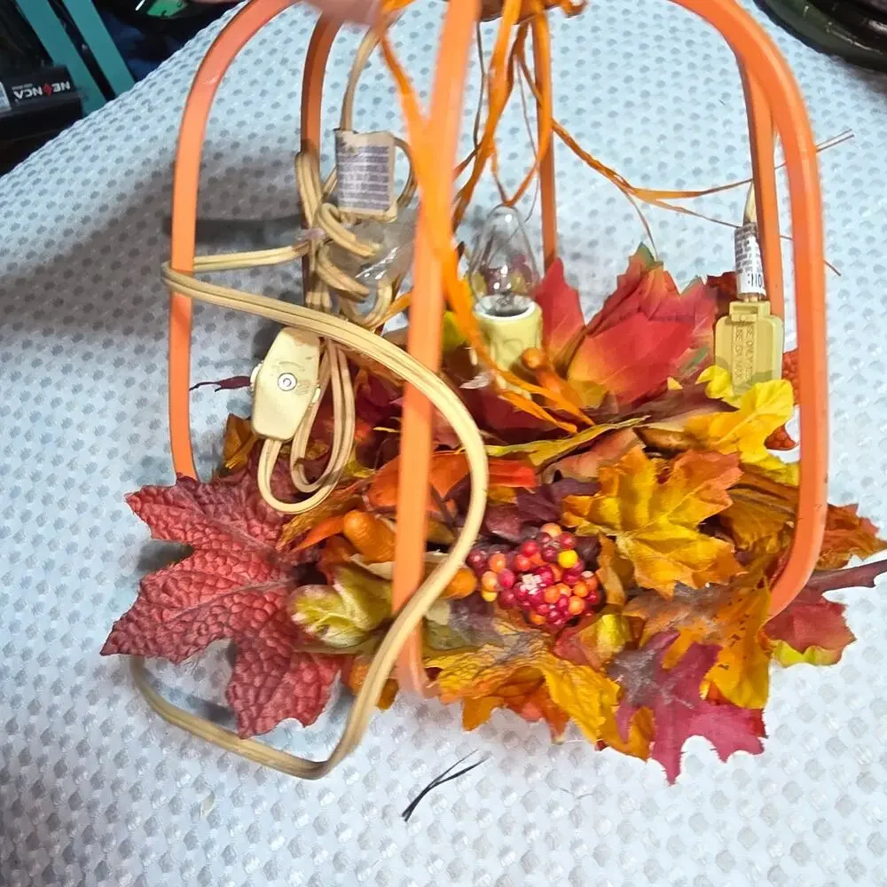 WROUGHT IRON FALL PUMPKIN LEAVES LIGHTED COUNTRY DECOR
